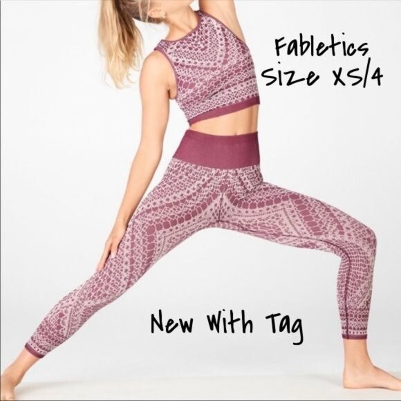 Fabletics High-Waisted Seamless Lace Capri Pants XS Yoga Burgundy - New Tag - Picture 1 of 5